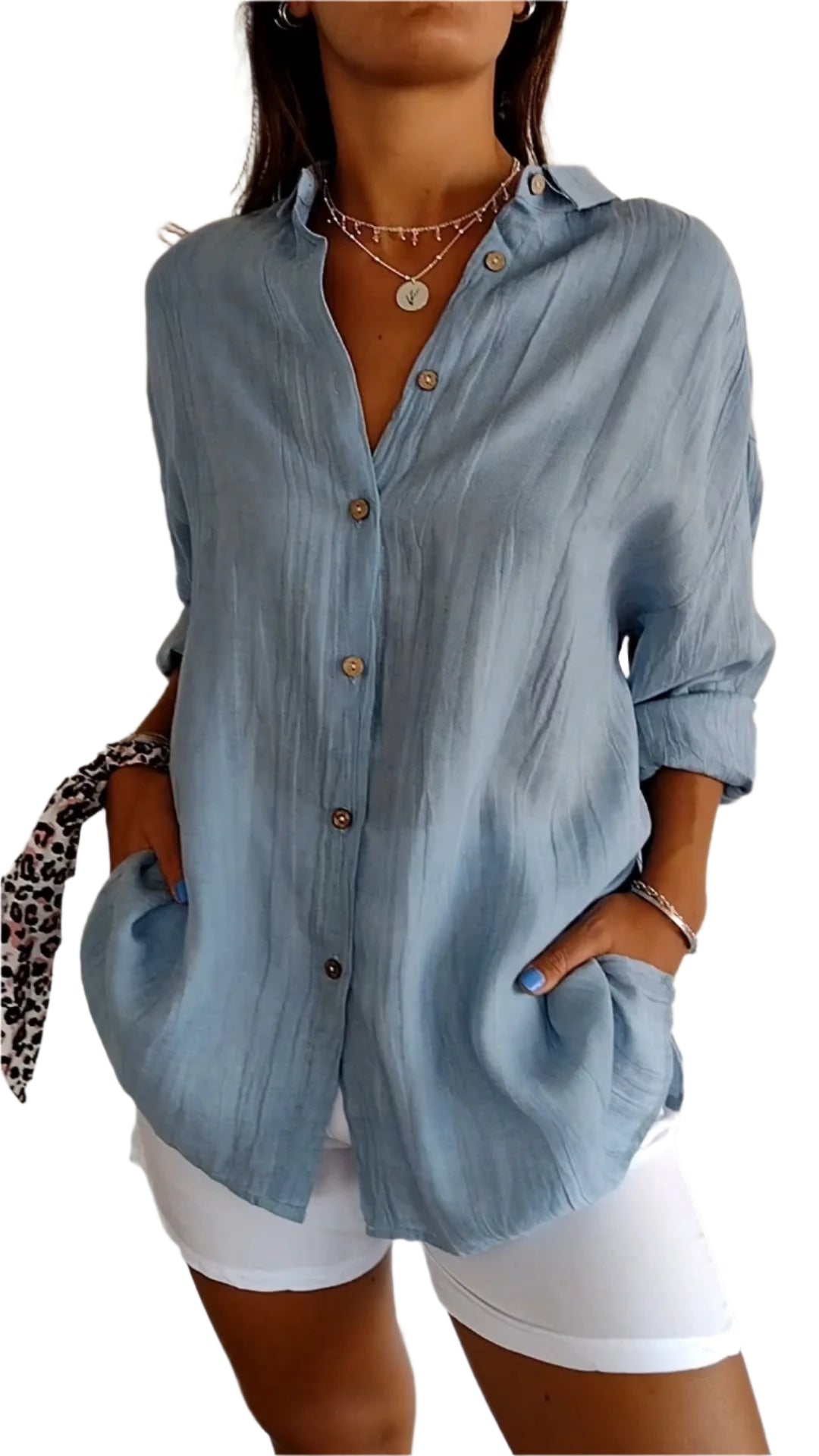 Klasyczny krój bluzki zapinanej na guziki z długimi rękawami dla kobiet